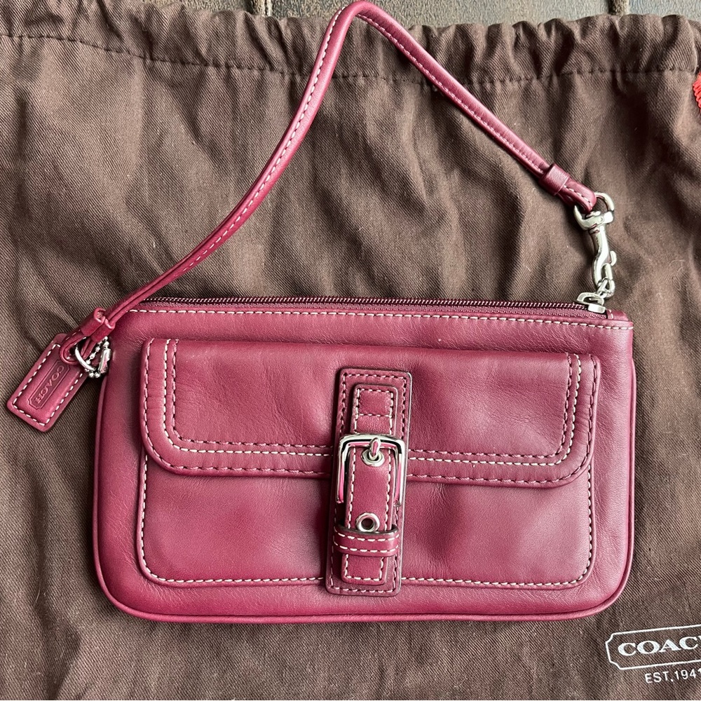 Never worn coach wristlet